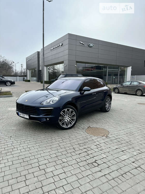 2014 porsche macan