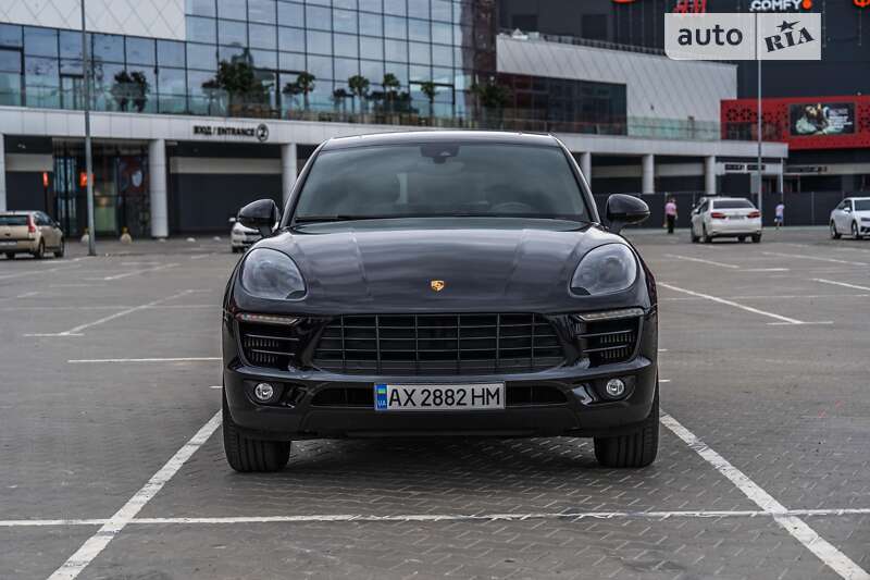 2017 porsche macan