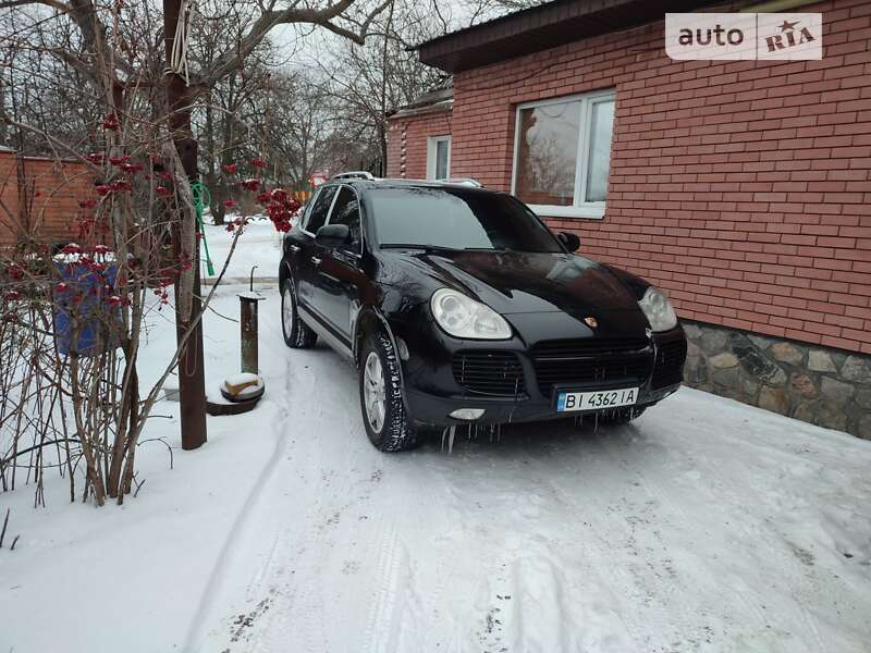 2005 porsche cayenne