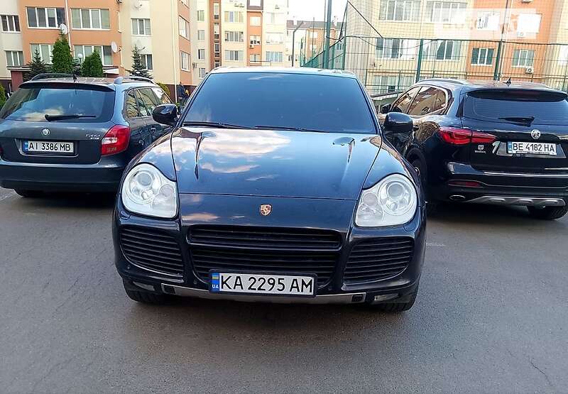 2003 porsche cayenne