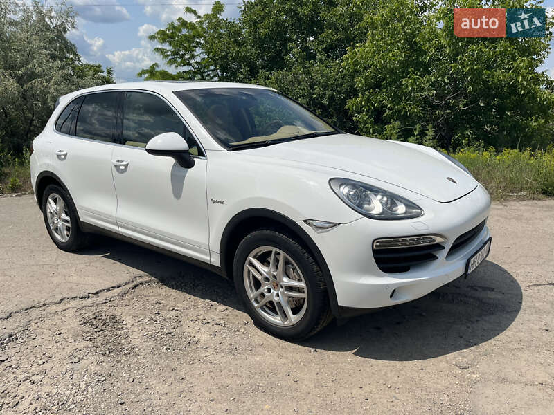 2013 PORSCHE Cayenne