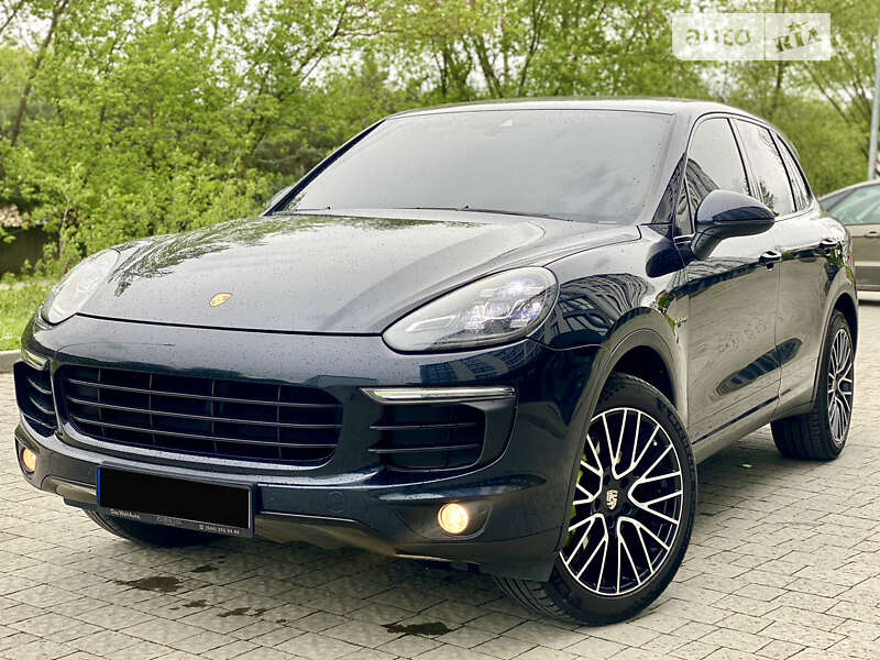 2016 porsche cayenne