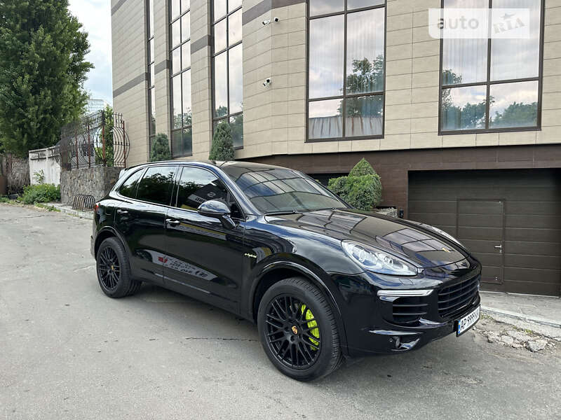 2017 porsche cayenne
