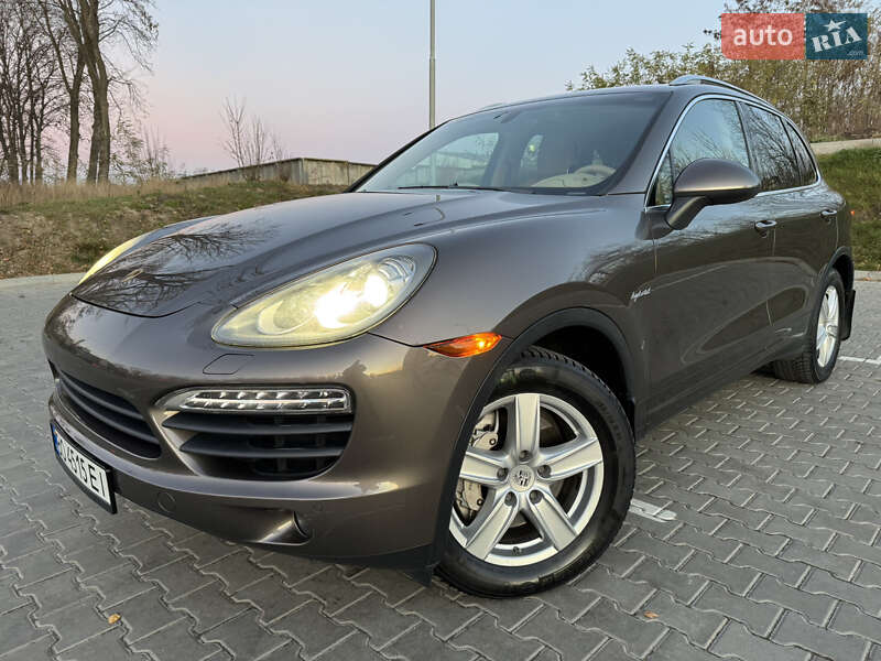 2012 porsche cayenne