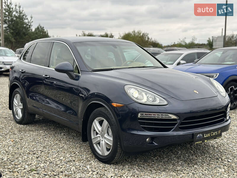 2011 porsche cayenne