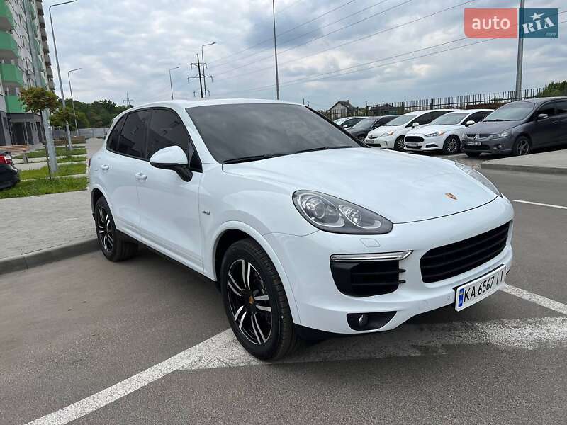 2016 porsche cayenne