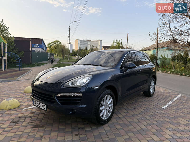 2011 porsche cayenne
