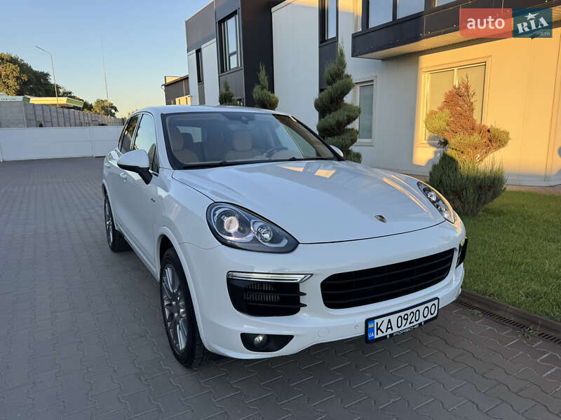 2015 porsche cayenne