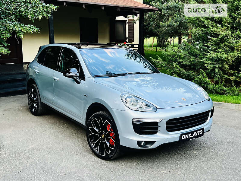 2015 porsche cayenne