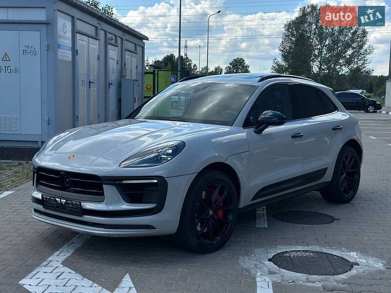 2023 porsche macan