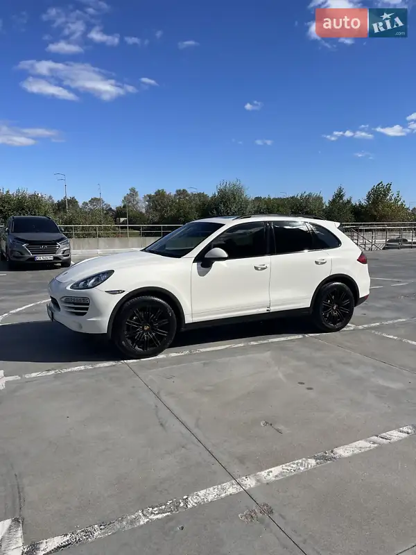 2010 porsche cayenne