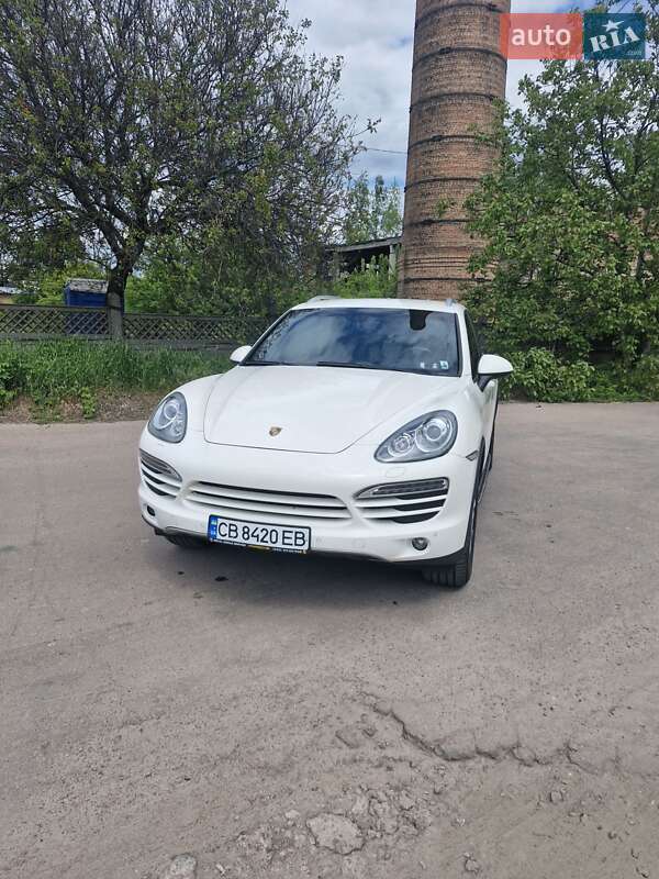 2011 porsche cayenne