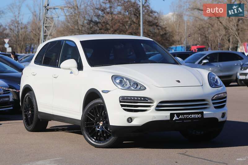 2011 porsche cayenne
