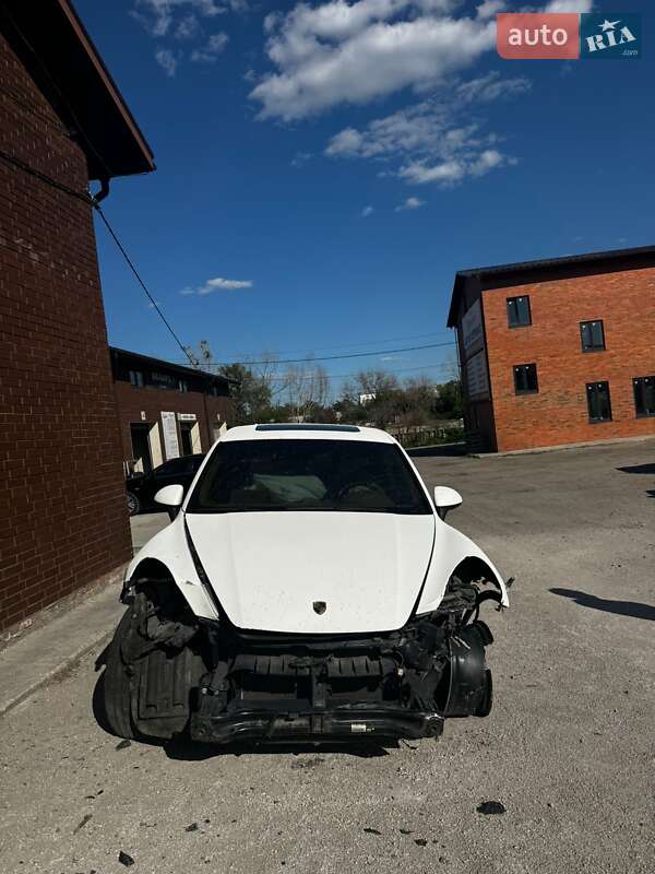 2010 porsche cayenne