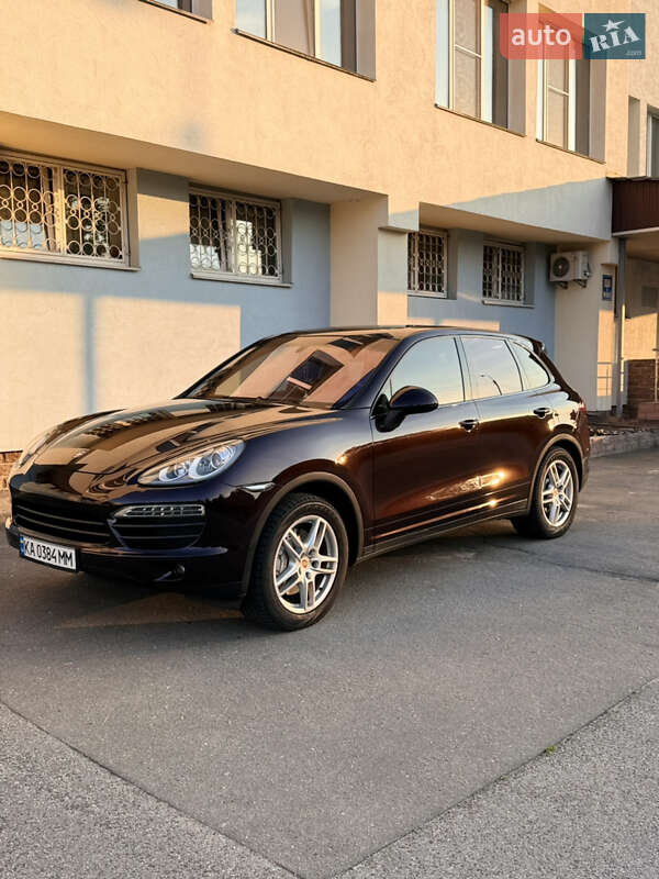2010 porsche cayenne