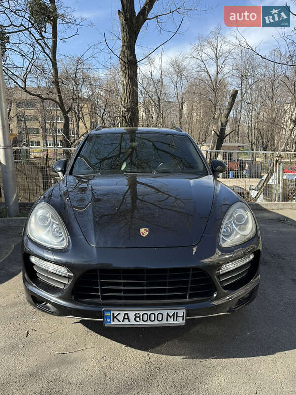 2011 porsche cayenne