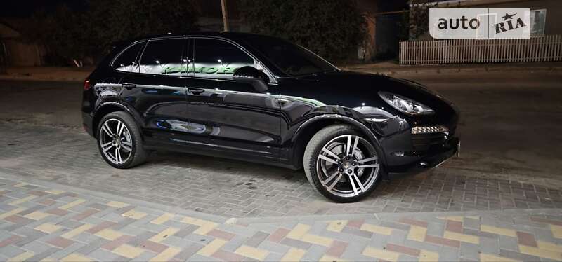 2011 porsche cayenne