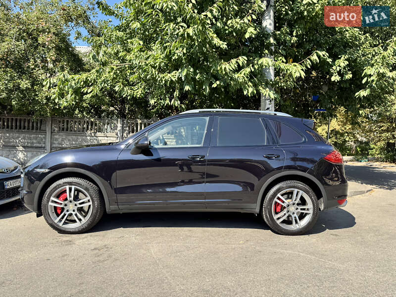 2010 porsche cayenne