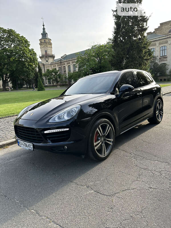 2011 porsche cayenne