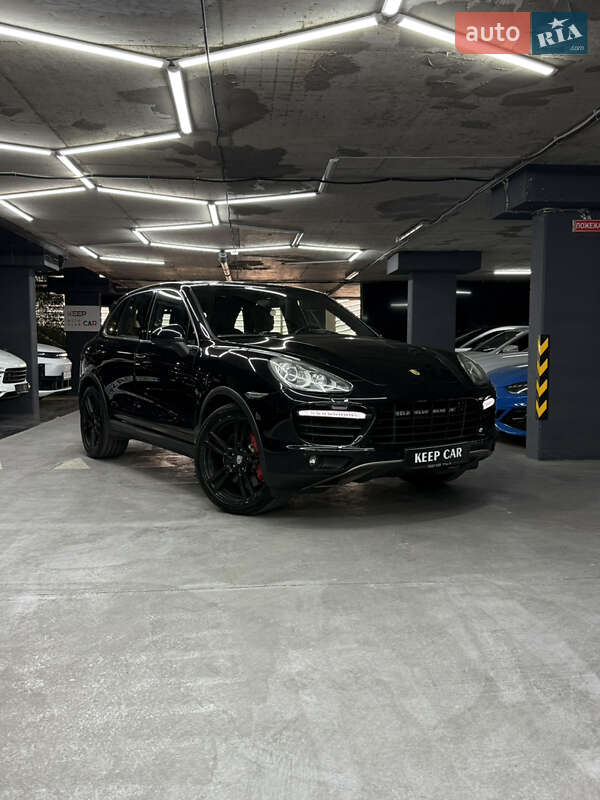 2011 porsche cayenne