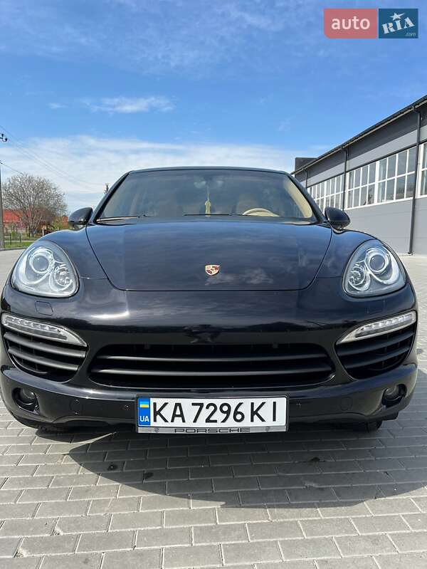 2011 porsche cayenne