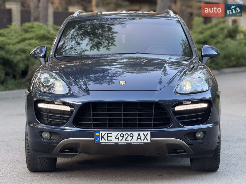 2012 porsche cayenne