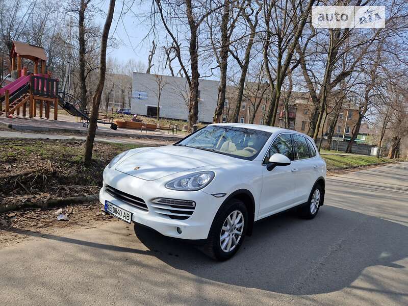 2012 porsche cayenne