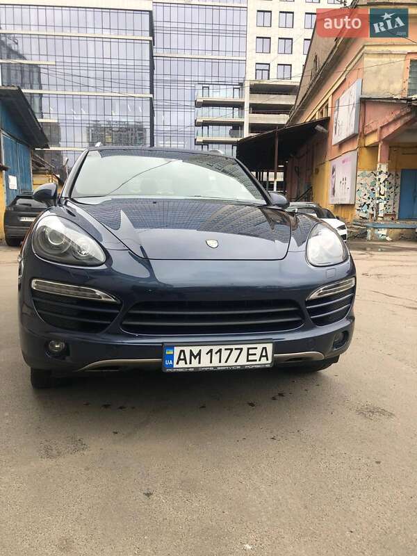 2012 porsche cayenne