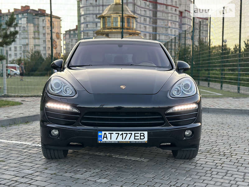2012 porsche cayenne