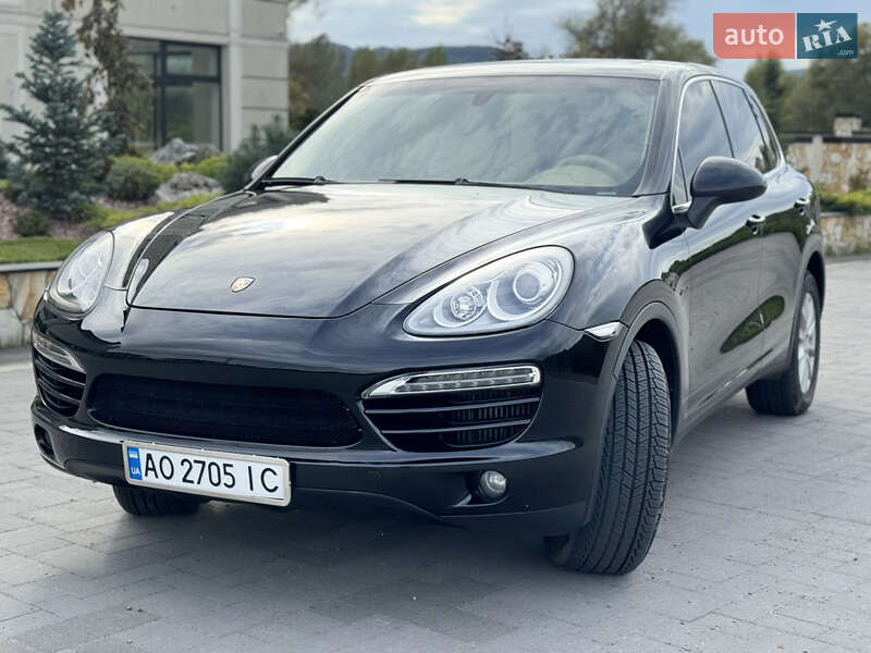 2011 porsche cayenne