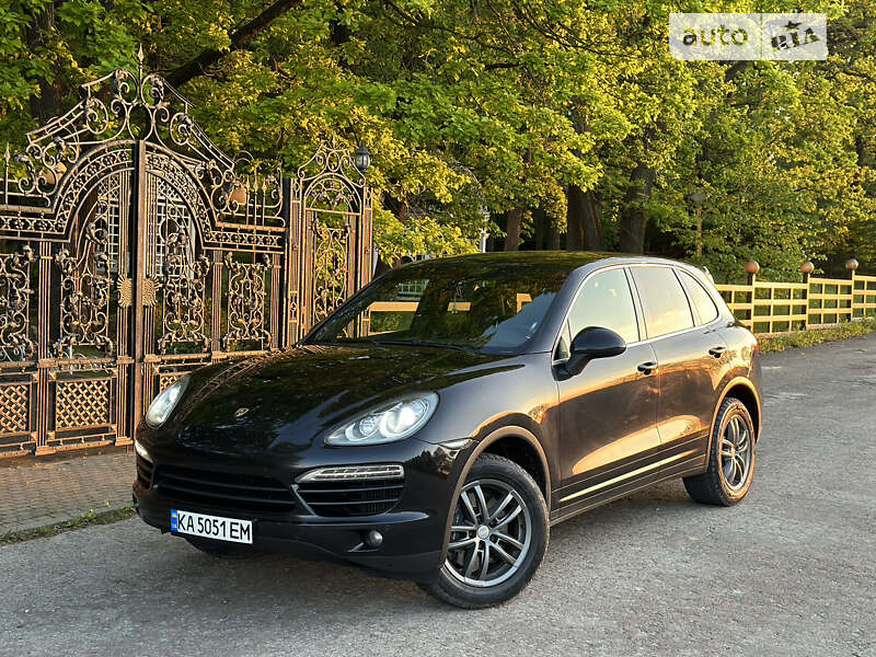 2012 porsche cayenne