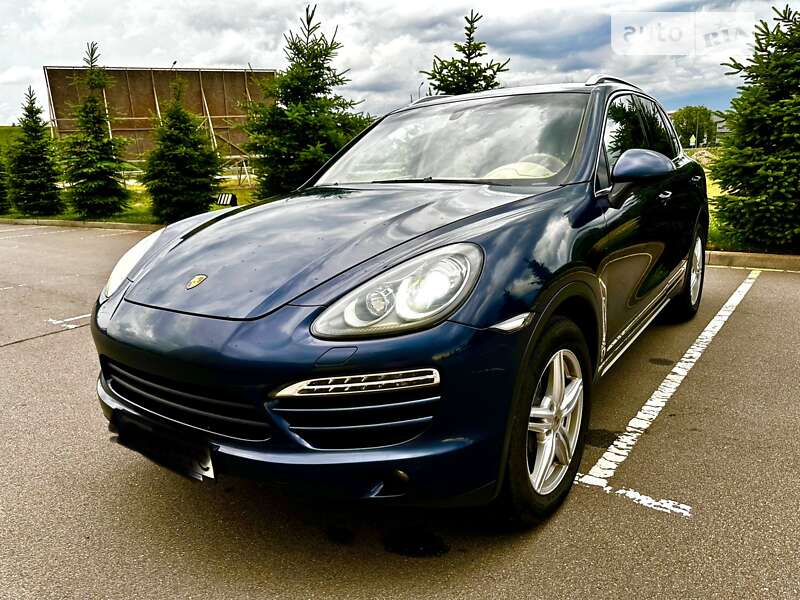 2012 porsche cayenne