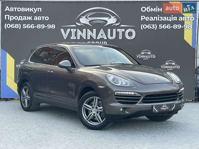 2012 porsche cayenne
