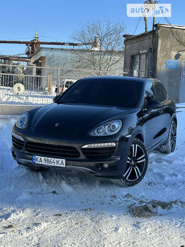 2012 porsche cayenne