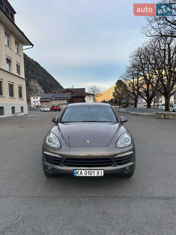 2012 porsche cayenne