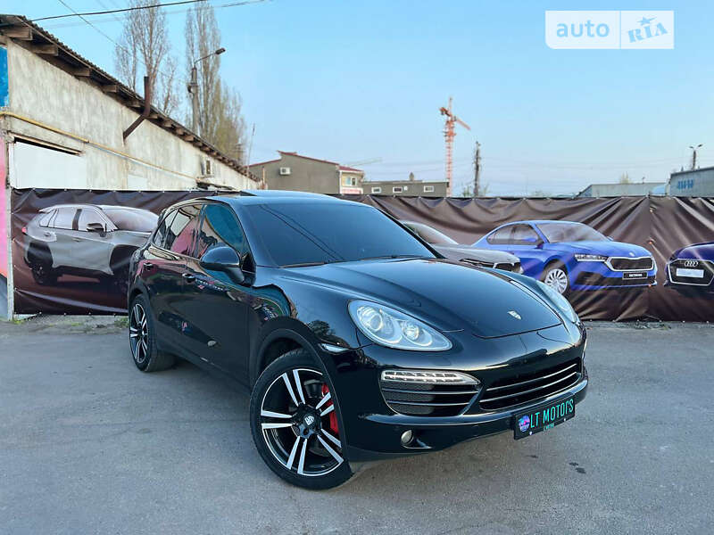 2012 porsche cayenne