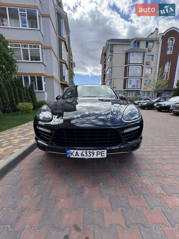 2011 porsche cayenne