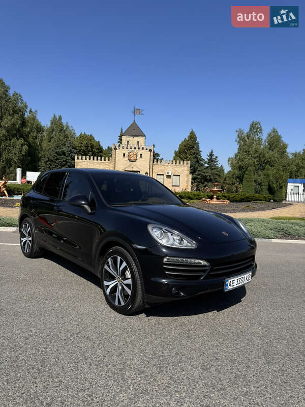 2012 porsche cayenne