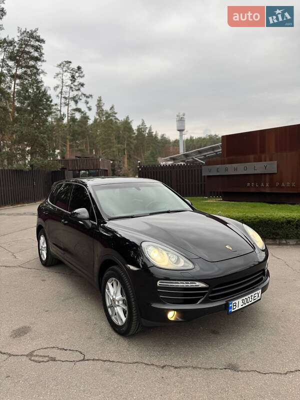 2012 porsche cayenne