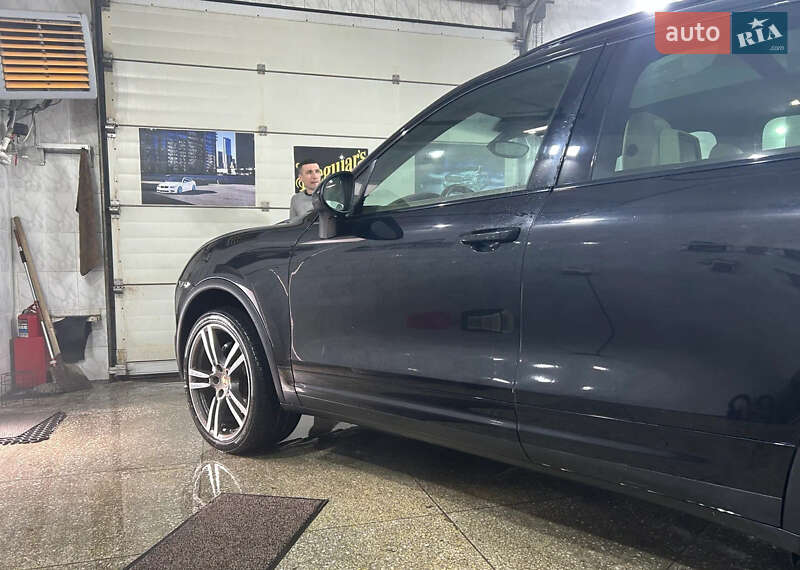 2012 porsche cayenne