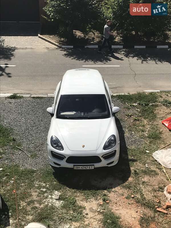 2013 porsche cayenne