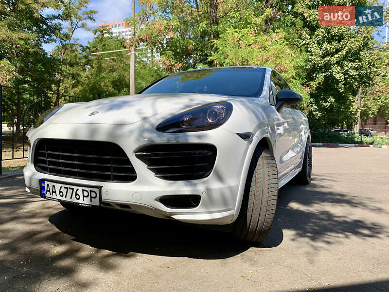 2013 porsche cayenne