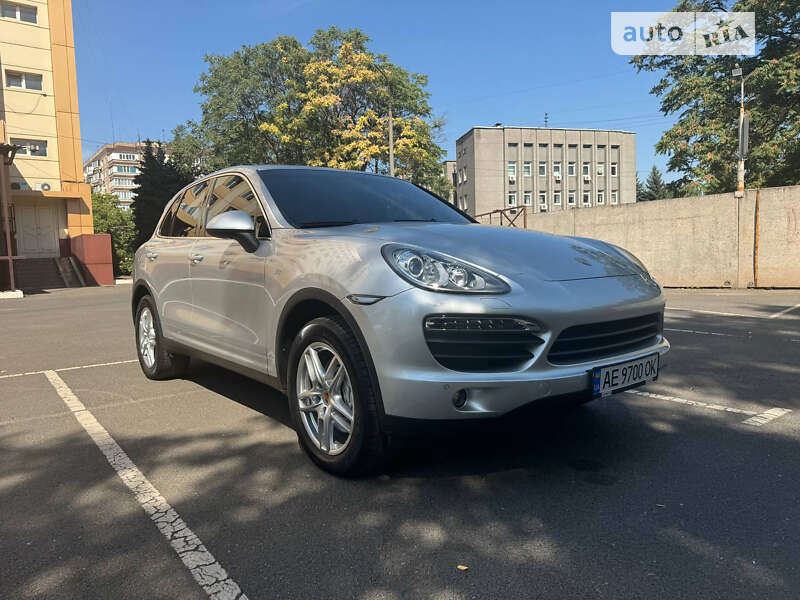 2012 porsche cayenne