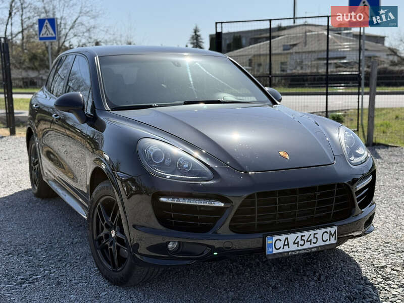 2013 porsche cayenne