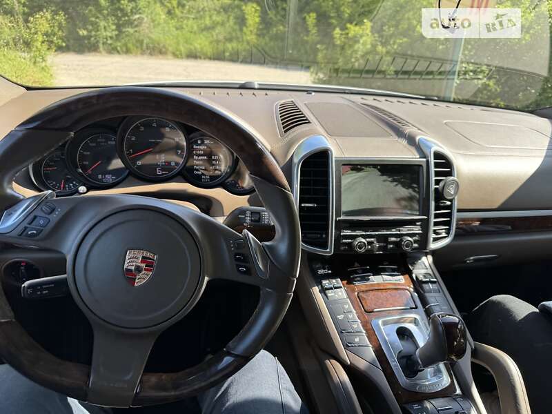 2013 porsche cayenne