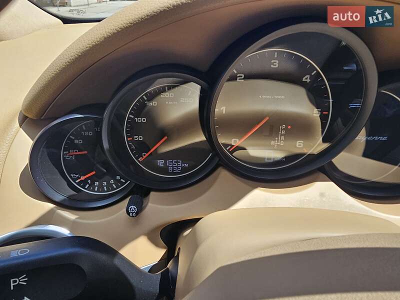 2013 porsche cayenne