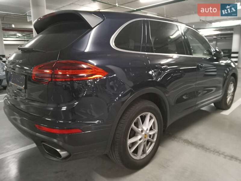 2015 porsche cayenne