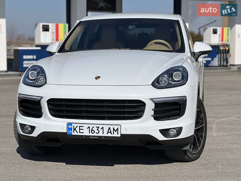 2016 porsche cayenne