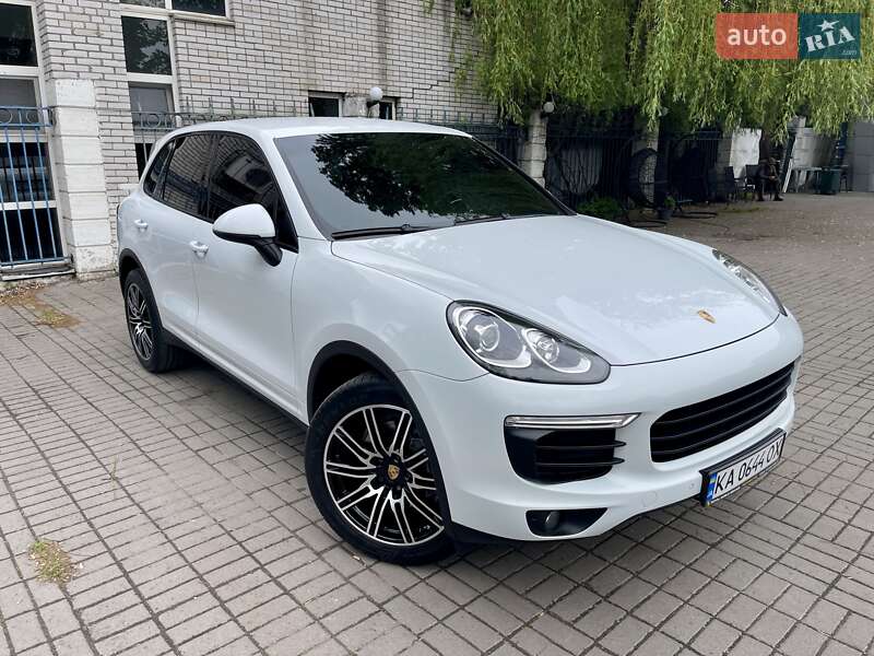 2016 porsche cayenne