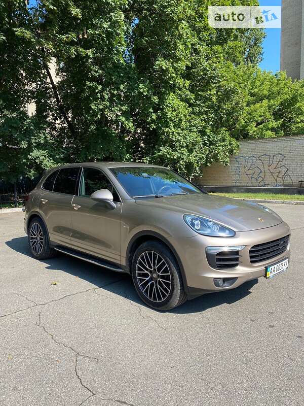 2015 porsche cayenne